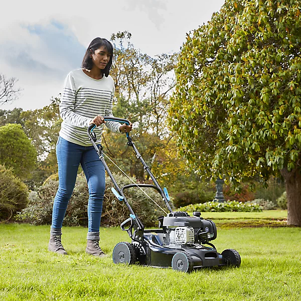 Mac Allister MLMP300H40 125cc Petrol Rotary Lawnmower - Image 3
